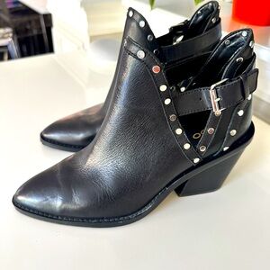 Black leather stud biker ankle boots -7.5